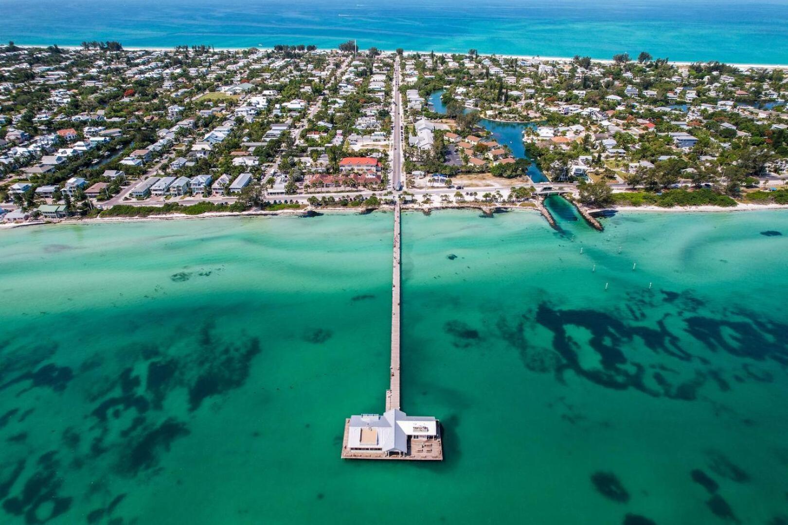 Beach Front Condo Sea View Play At Gulf Place Holmes Beach Exteriör bild